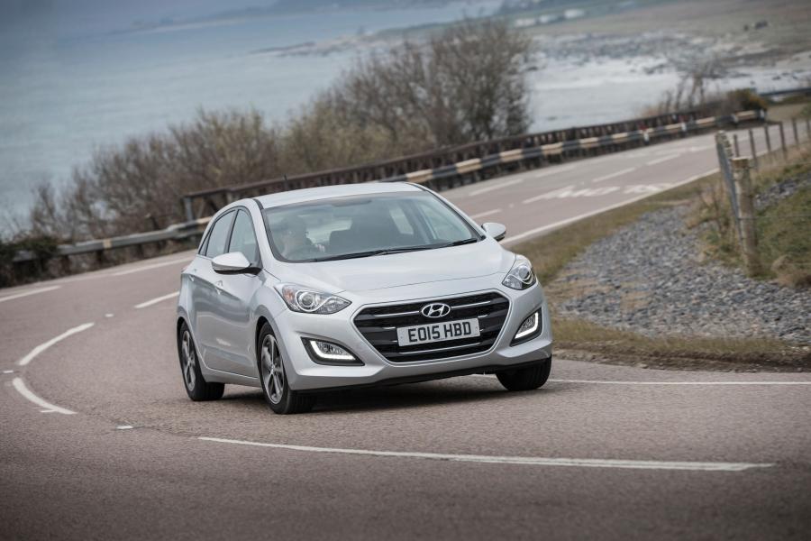  Hyundai i30 5-Door 2015 года  (UK) (фото 4 из 20)